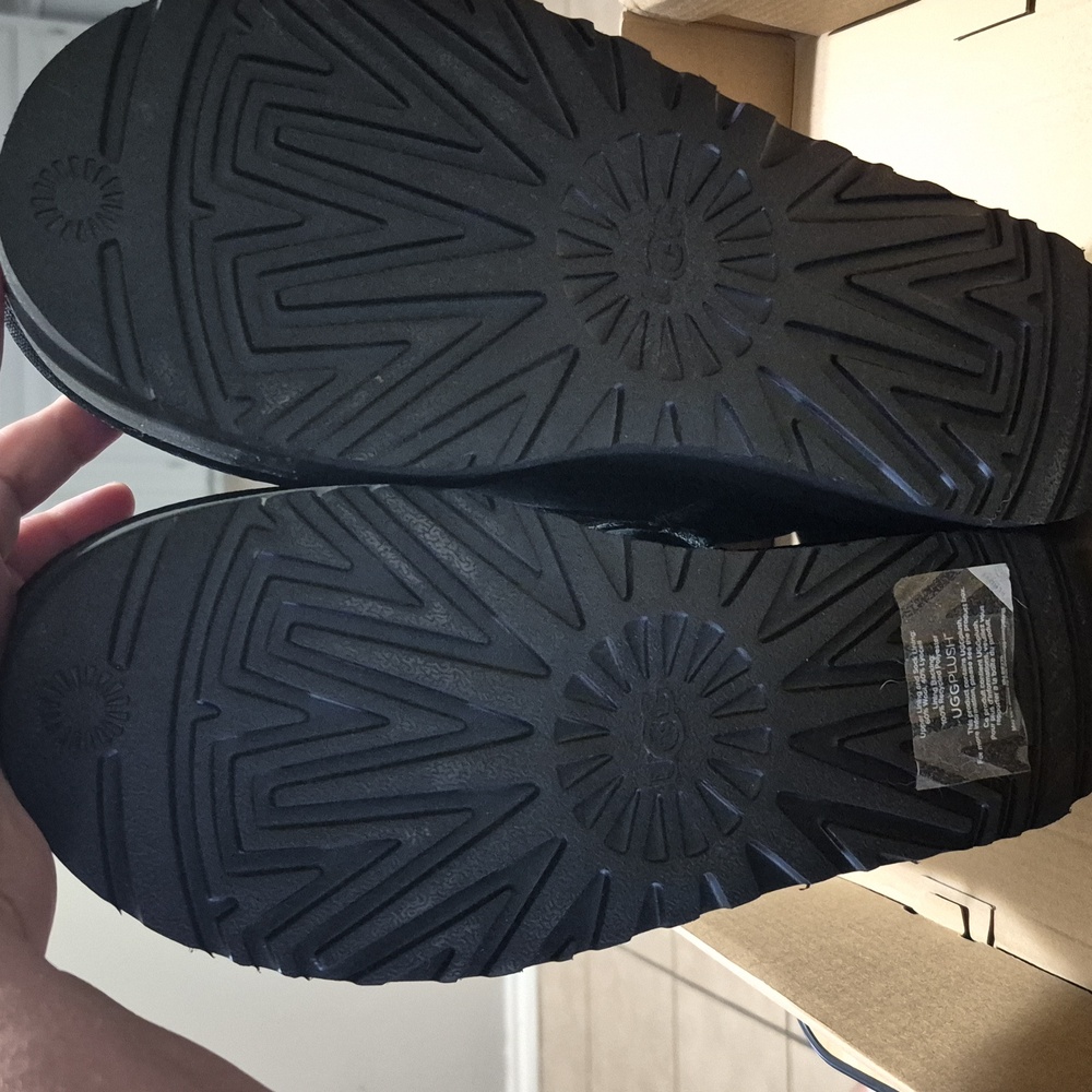 UGG Black Suede Classic Mini Platform Pull-On Boots - Picture 4 of 7